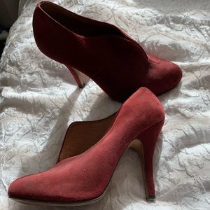 Wine-colored stiletto booties